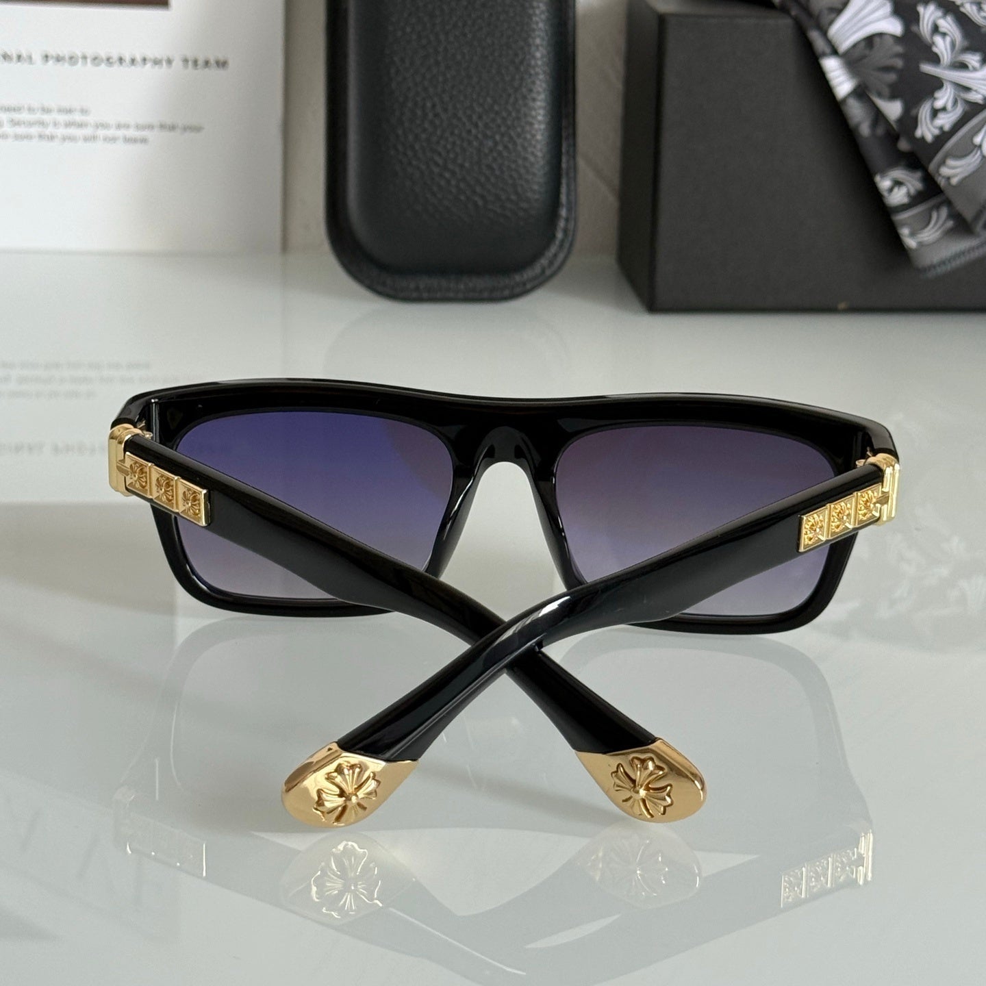 Sluss Bussin Sunglasses 57-19-137