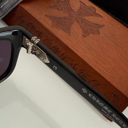 Sluss Bussin Sunglasses 57-19-137